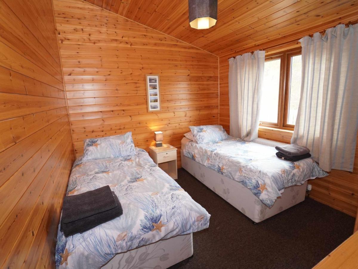 Loch Leven 11 By Interhome