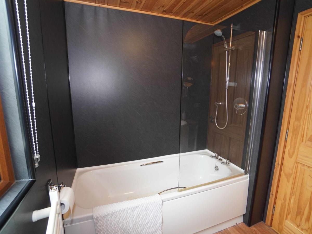 Loch Leven 11 By Interhome Chalet Kinross