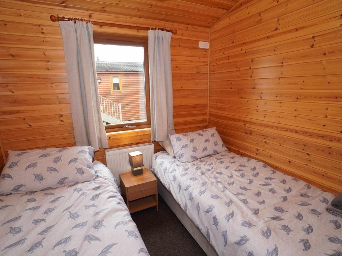 Loch Leven 11 By Interhome Kinross